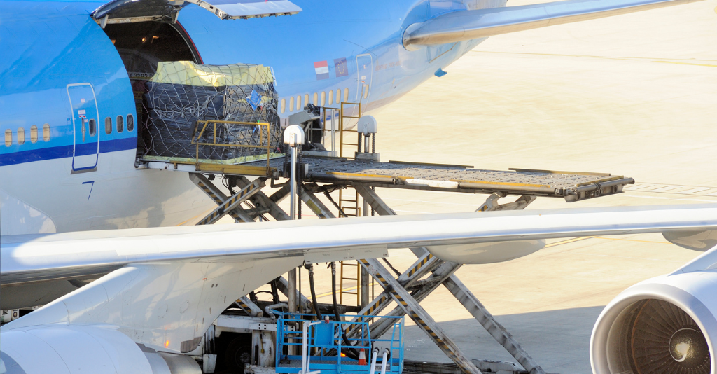 Air freight: What it is, how much it costs, and when to use it?